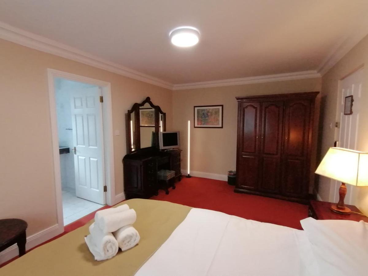 Aran View Country House And Lodge Дулин Екстериор снимка