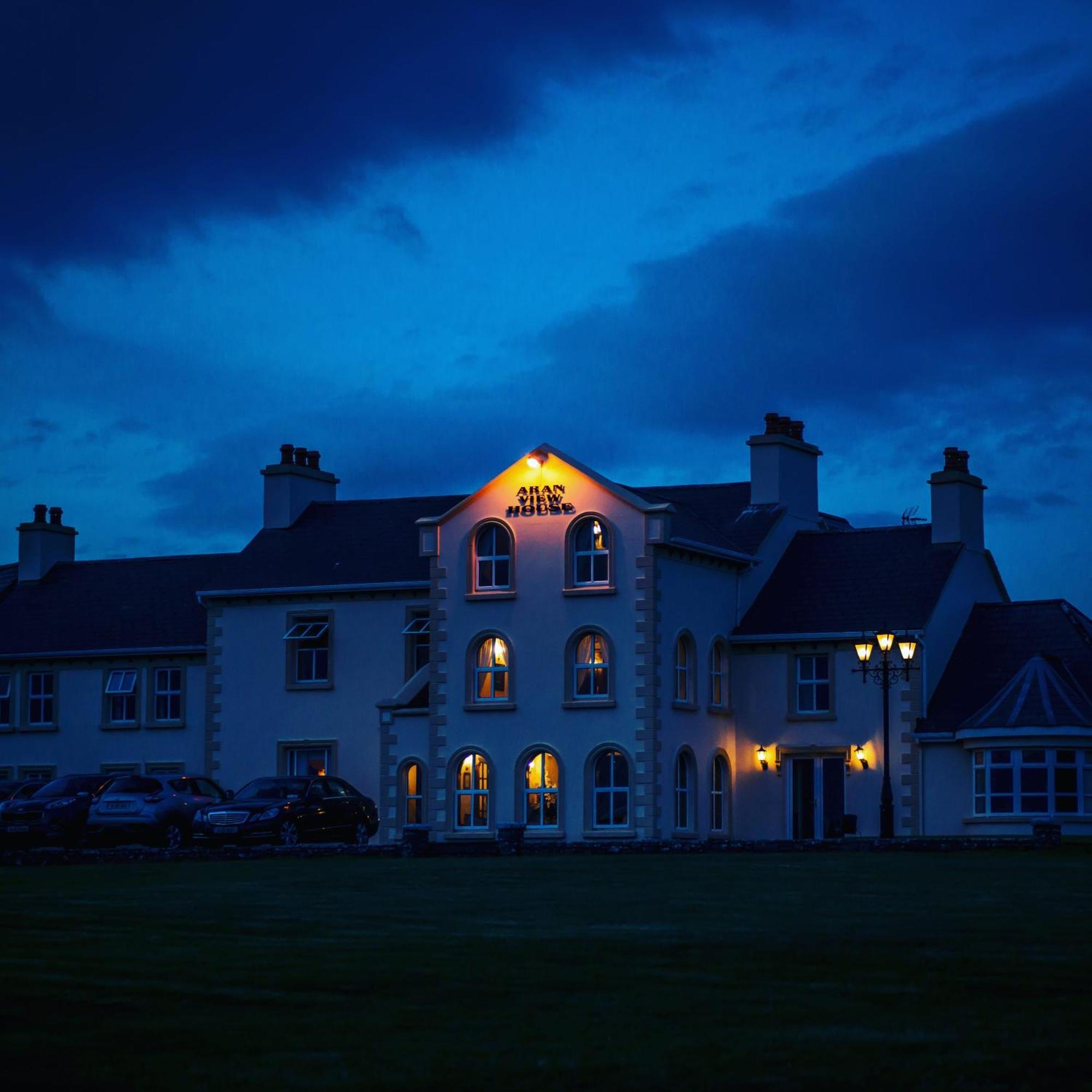 Aran View Country House And Lodge Дулин Стая снимка