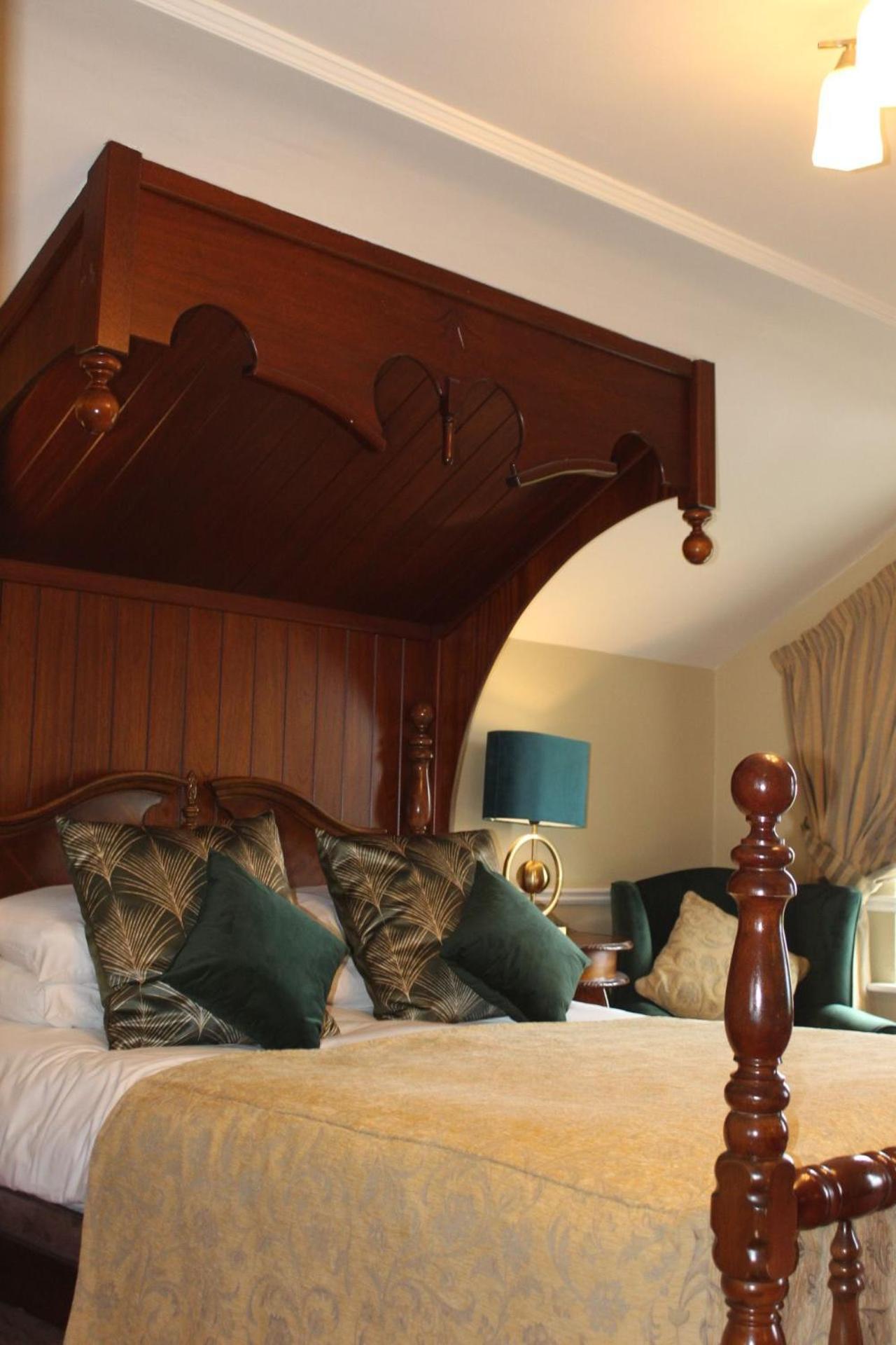 Aran View Country House And Lodge Дулин Екстериор снимка