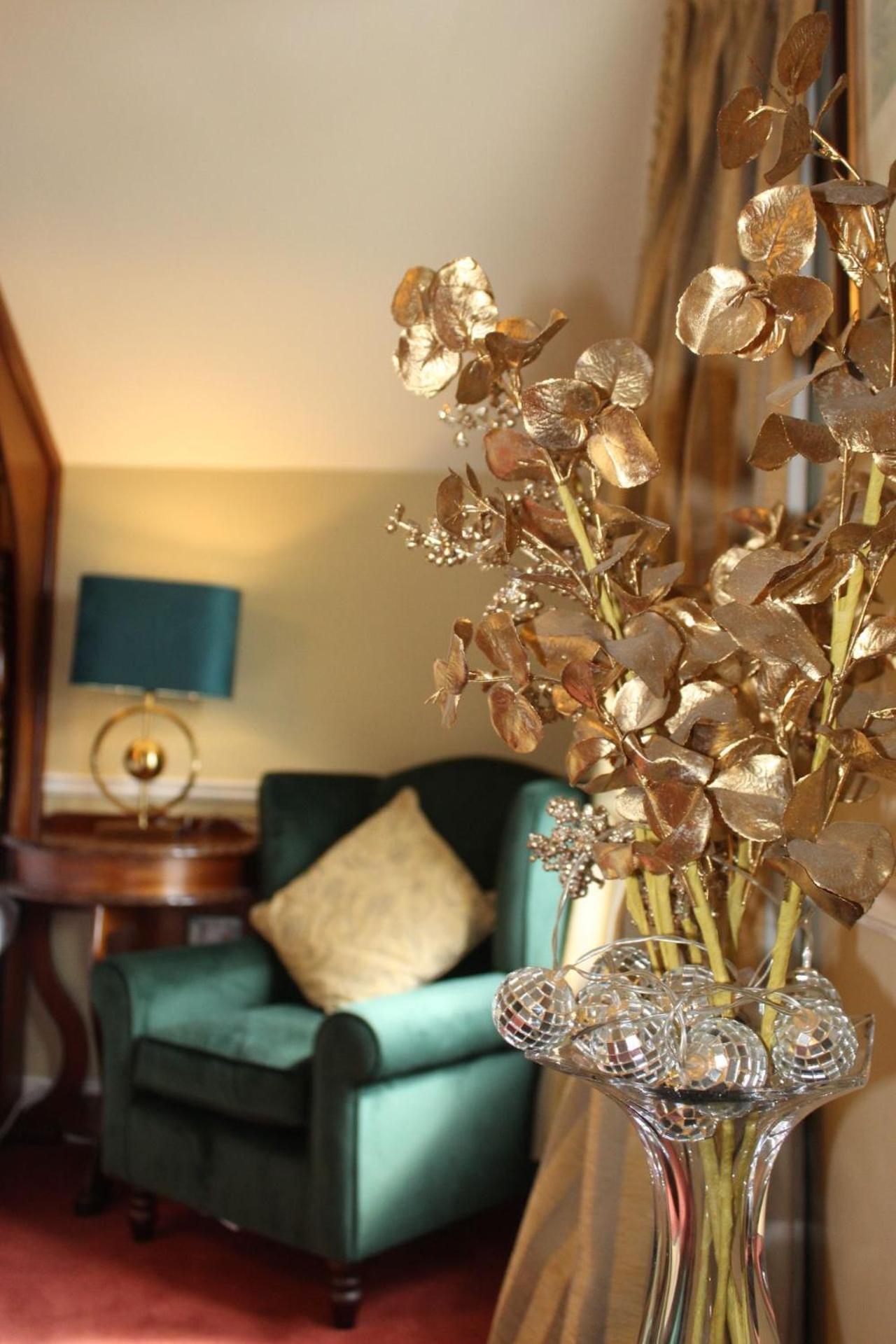Aran View Country House And Lodge Дулин Екстериор снимка