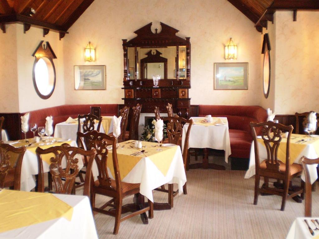 Aran View Country House And Lodge Дулин Екстериор снимка