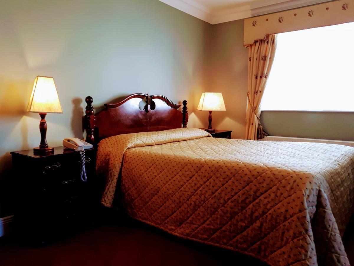 Aran View Country House And Lodge Дулин Екстериор снимка