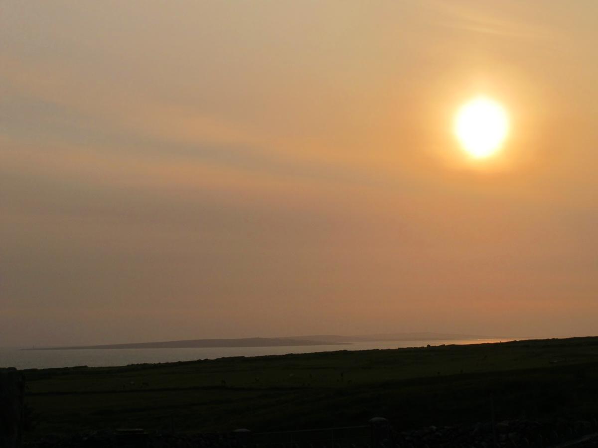 Aran View Country House And Lodge Дулин Екстериор снимка